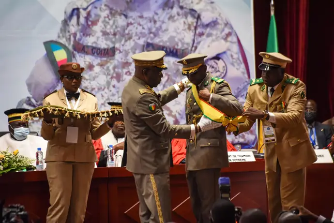 Malí y Burkina Faso limitan la entrada de estadounidenses por el veto migratorio de Trump