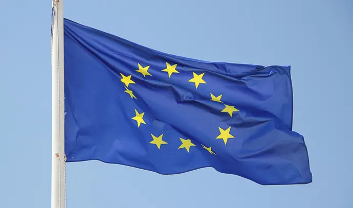 El PMI de la eurozona se desaceleró a 51,5 puntos en diciembre, alejándose del récord previo