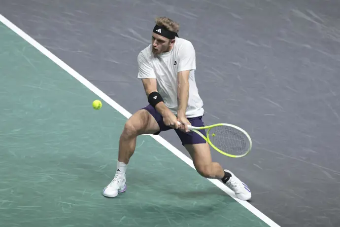 Davidovich y Carreño se despiden del torneo de Brisbane tras sus eliminaciones en la primera ronda
