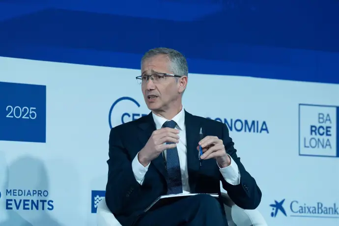Hernández de Cos y Knot, favoritos para dirigir el BCE, según el 'Financial Times'