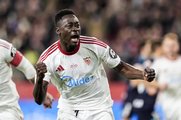 El Sevilla rompe su mala racha liguera al vencer al Athletic.