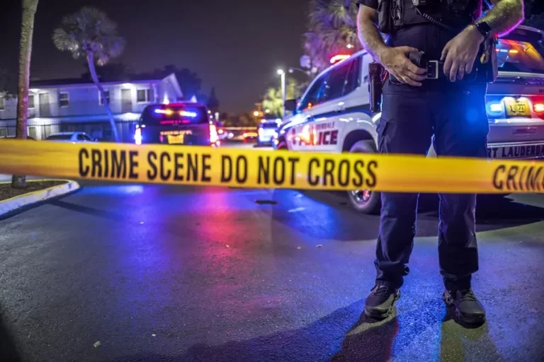 Al menos dos fallecidos y varios heridos tras un tiroteo en una iglesia de Salt Lake City, EE.UU.