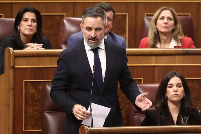 El presidente de Vox, Santiago Abascal, en una sesi&oacute;n de control al Gobierno , en el Congreso de los Diputados, a 11 de febrero de 2026, en Madrid (Espa&ntilde;a).