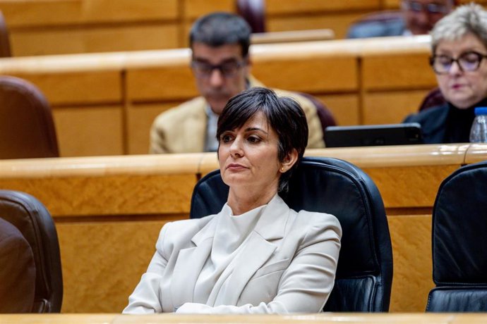Archivo - La ministra de Vivienda y Agenda Urbana, Isabel Rodríguez, durante una sesión plenaria en el Senado, a 2 de diciembre de 2025, en Madrid (España).