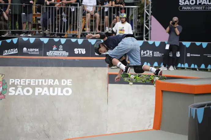 Egoitz Bijueska se coronó campeón mundial de skate a los 15 años, haciendo historia en el deporte