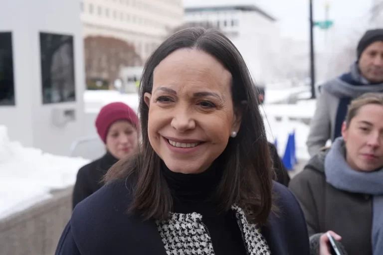 María Corina Machado iniciará su recorrido por Venezuela al regresar al país, informa su partido