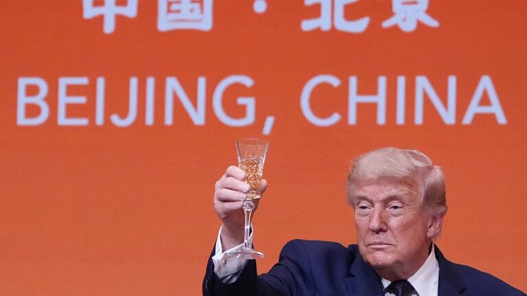 Trump y Xi celebran un banquete juntos en Pekín