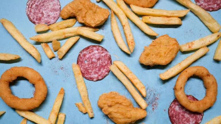 Alimentación saludable en jóvenes: más ultraprocesados y mayor riesgo de obesidad