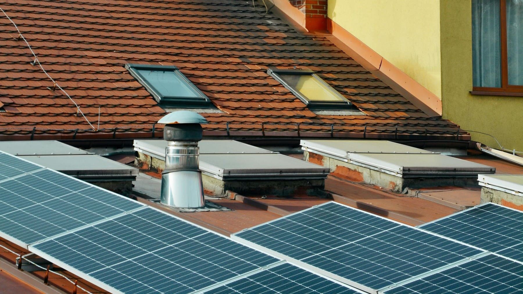 El crecimiento del autoconsumo energético impulsa la electrificación renovable en España
