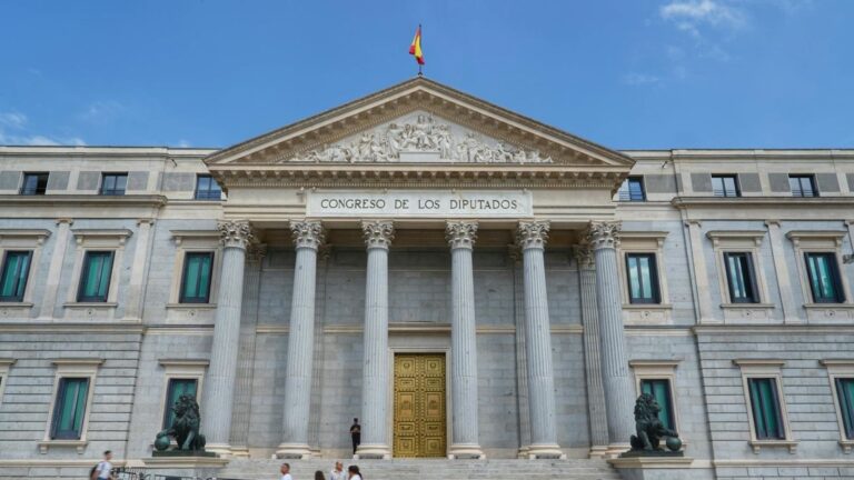 la lista roja nacional de españa advierte sobre 428 especies en peligro de extinción