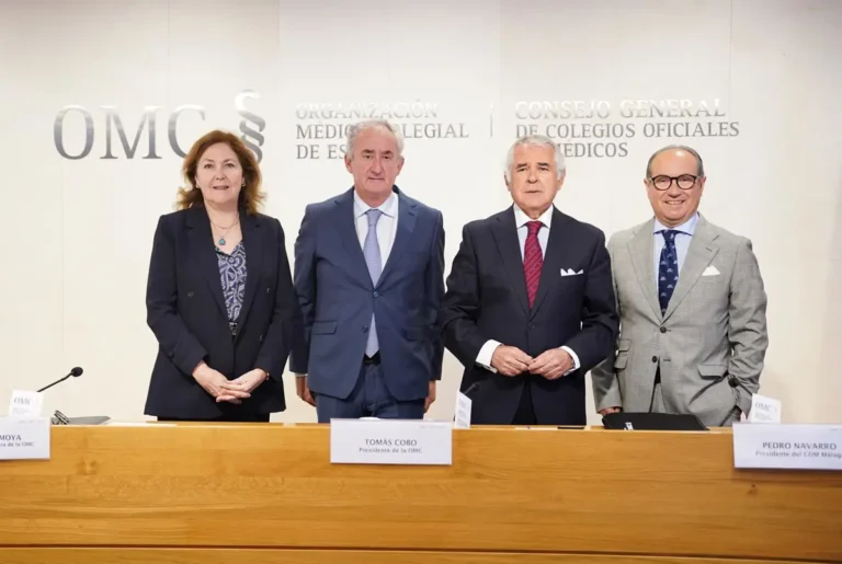 La OMC sugiere a médicos extracomunitarios un examen tras homologar 30.300 títulos extranjeros