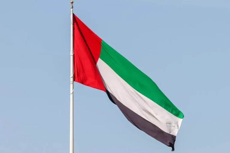 EAU desaconseja a sus ciudadanos viajar a Irán, Líbano e Irak por la situación en la región