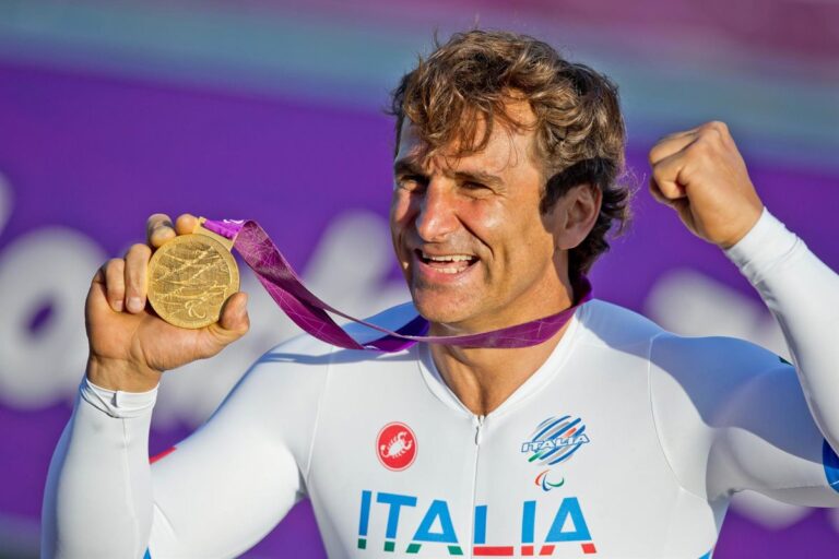 fallece a los 59 años el expiloto y deportista paralímpico alex zanardi