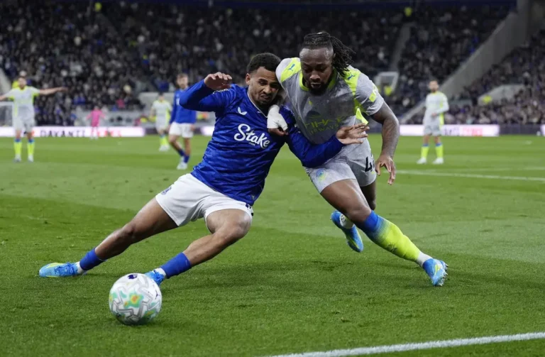 el city se deja puntos ante el everton y pierde terreno en la premier