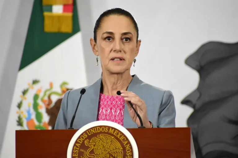 Sheinbaum critica a Ayuso y oposición por apoyar a una "adoradora de Hernán Cortés"