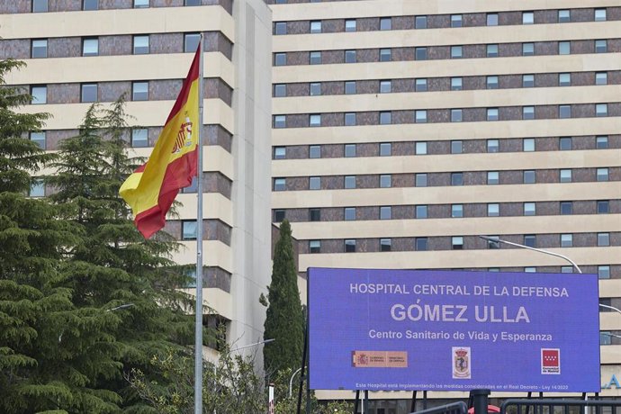 Fachada del Hospital Central de La Defensa G&oacute;mez Ulla