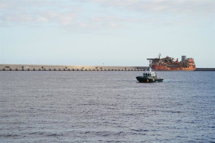 Dispositivo de seguridad, en el puerto de Granadilla, a 9 de mayo de 2026, en Granadilla de Abona, Tenerife, Islas Canarias (Espa&ntilde;a).