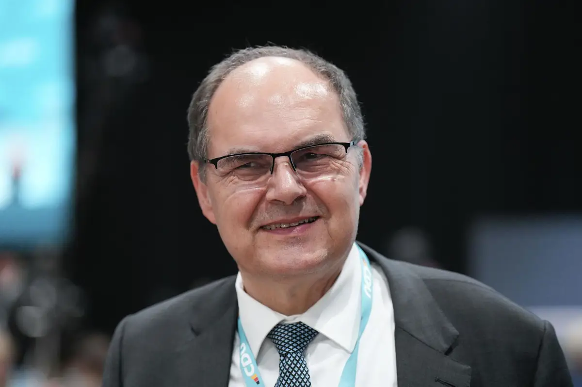 Renuncia el Alto Representante para Bosnia y Herzegovina tras conflictos con autoridades serbias