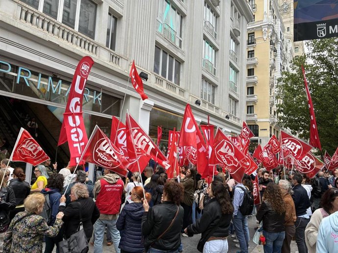 Convocatoria de trabajadores del textil en contra del convenio de ARTE