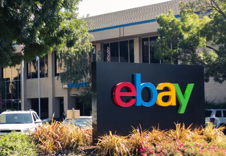 eBay rechaza la oferta de más de 47.000 millones de GameStop: "no es creíble ni atractiva"