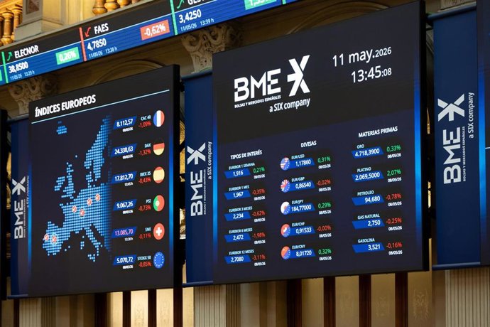 Paneles informativos en el Palacio de la Bolsa de Madrid, a 11 de mayo de 2026, en Madrid (España).