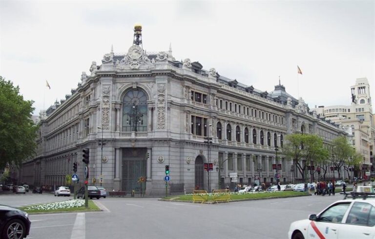 Banco de España evalúa límite a hipotecas, preocupado por impacto en acceso a la vivienda