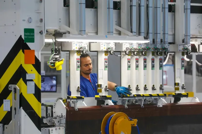 La producción industrial en EE. UU. crece un 0,7% en abril y regresa a tasas positivas