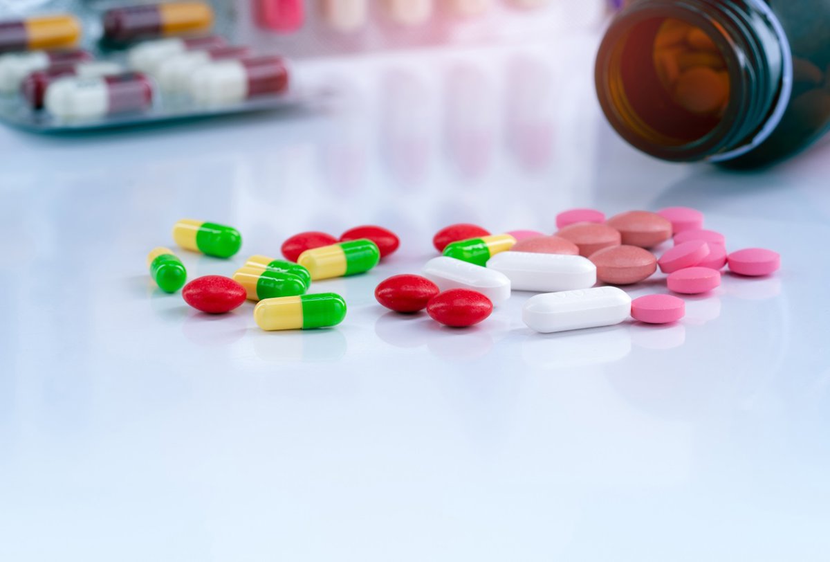 El acceso a nuevos medicamentos en España se reduce a 537 días, lejos del límite de 180 de la UE