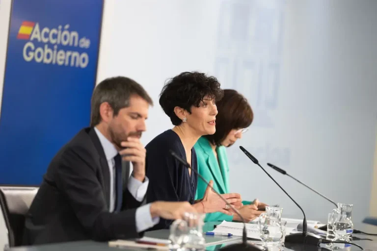 Cultura aprueba el programa cine senior con 11,5 millones y respalda a Bardem y Sergi López