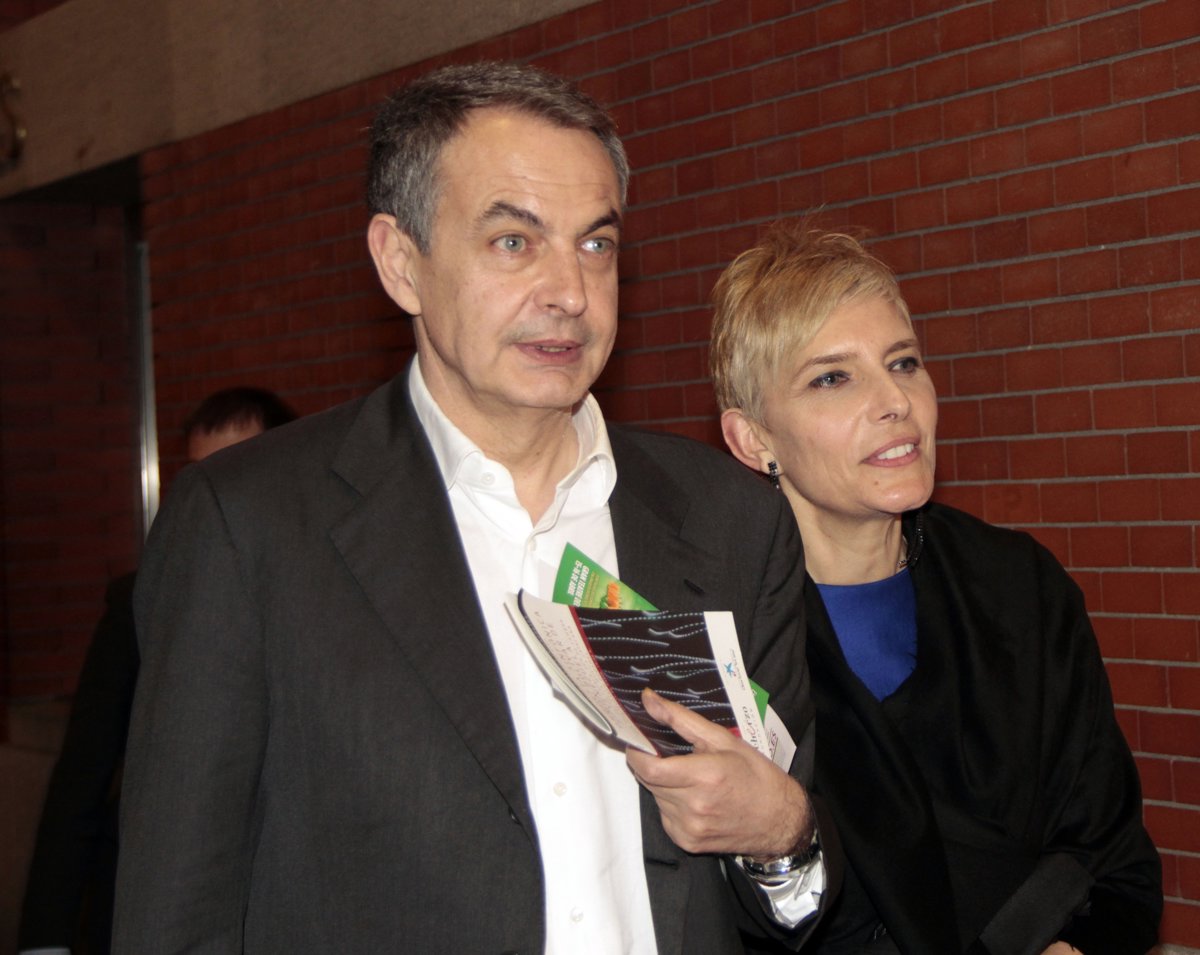 Zapatero y su esposa tienen una cuenta que recibió 1,5 millones entre 2020 y 2025, según el juez