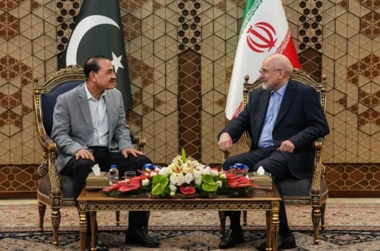 Irán reitera a Estados Unidos que defenderá sus derechos durante diálogos con Pakistán