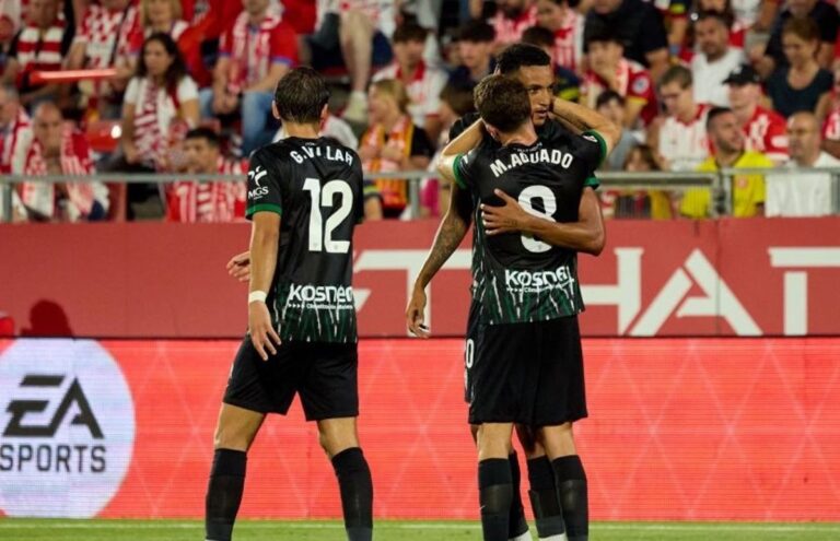 Elche asegura la permanencia y deja al Girona y al Mallorca en Segunda