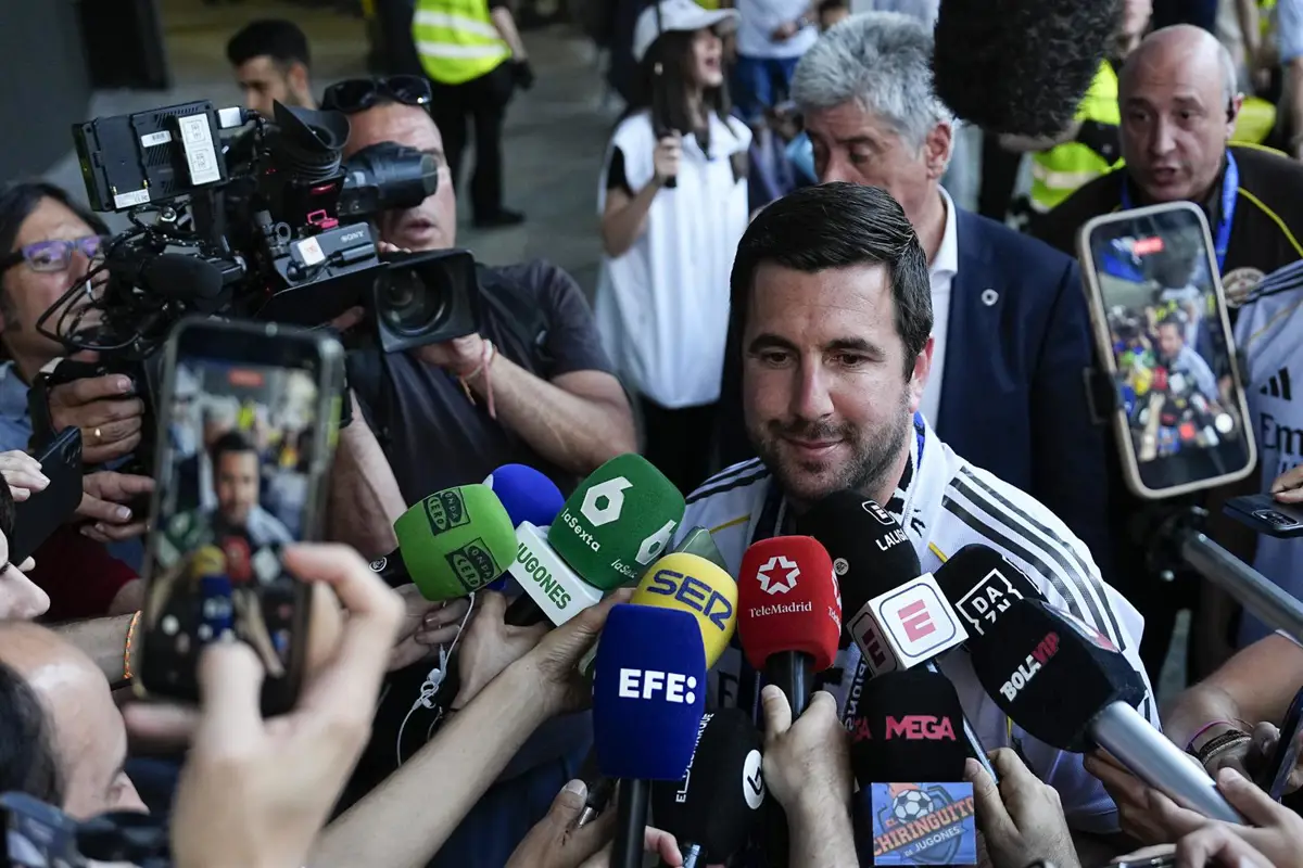 La Junta Electoral del Real Madrid da luz verde a la candidatura de Enrique Riquelme
