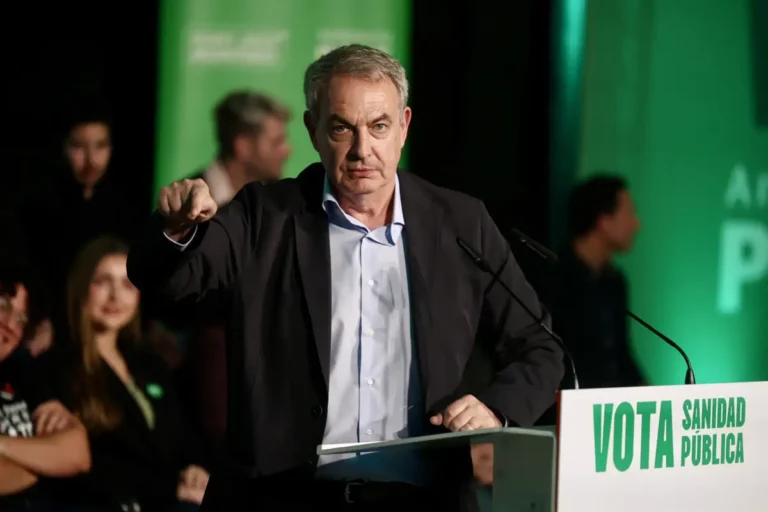 El Gobierno prevé extender la defensa de Zapatero hasta su comparecencia ante el juez