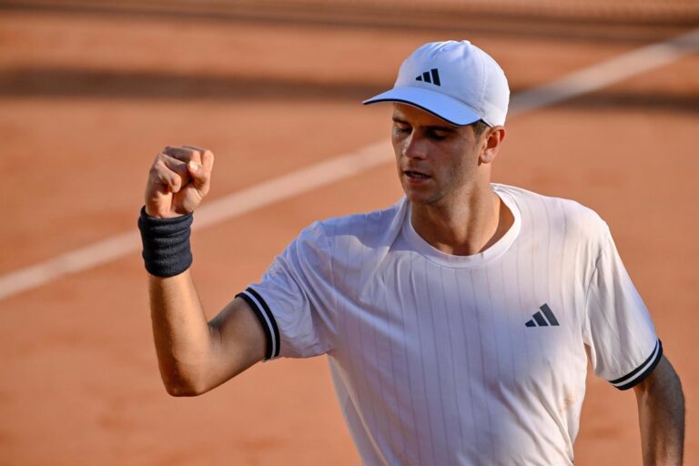 Jódar y Carreño confirman la clasificación de un español a cuartos de Roland Garros