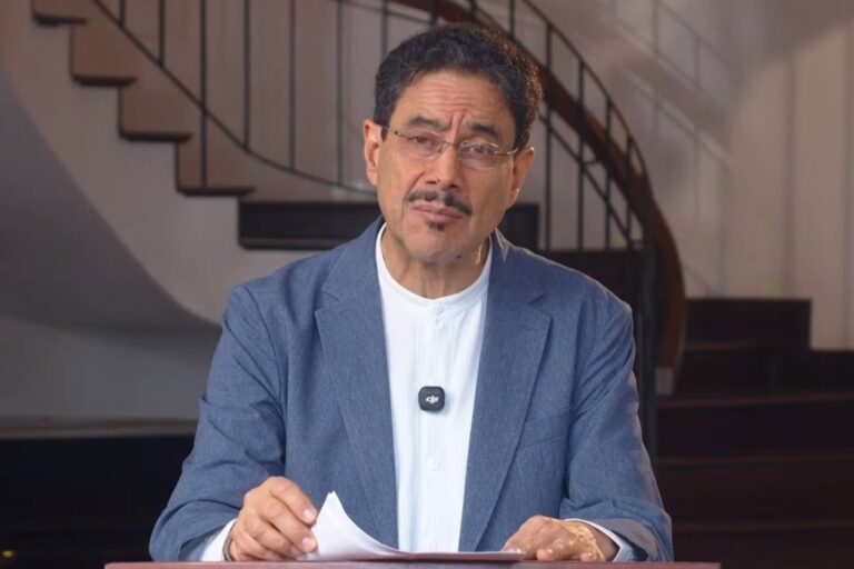 Iván Cepeda llama a movilizarse en las urnas para afianzar los cambios de Petro