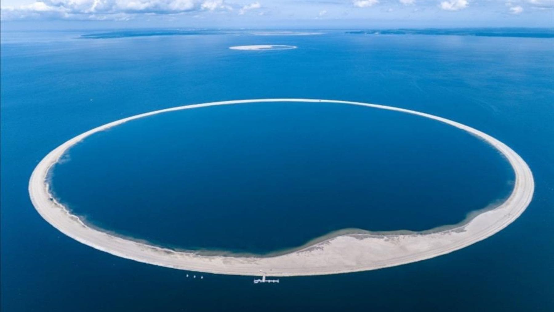 Polonia crea una sorprendente isla artificial de 180 hectáreas, ahora hogar de aves raras