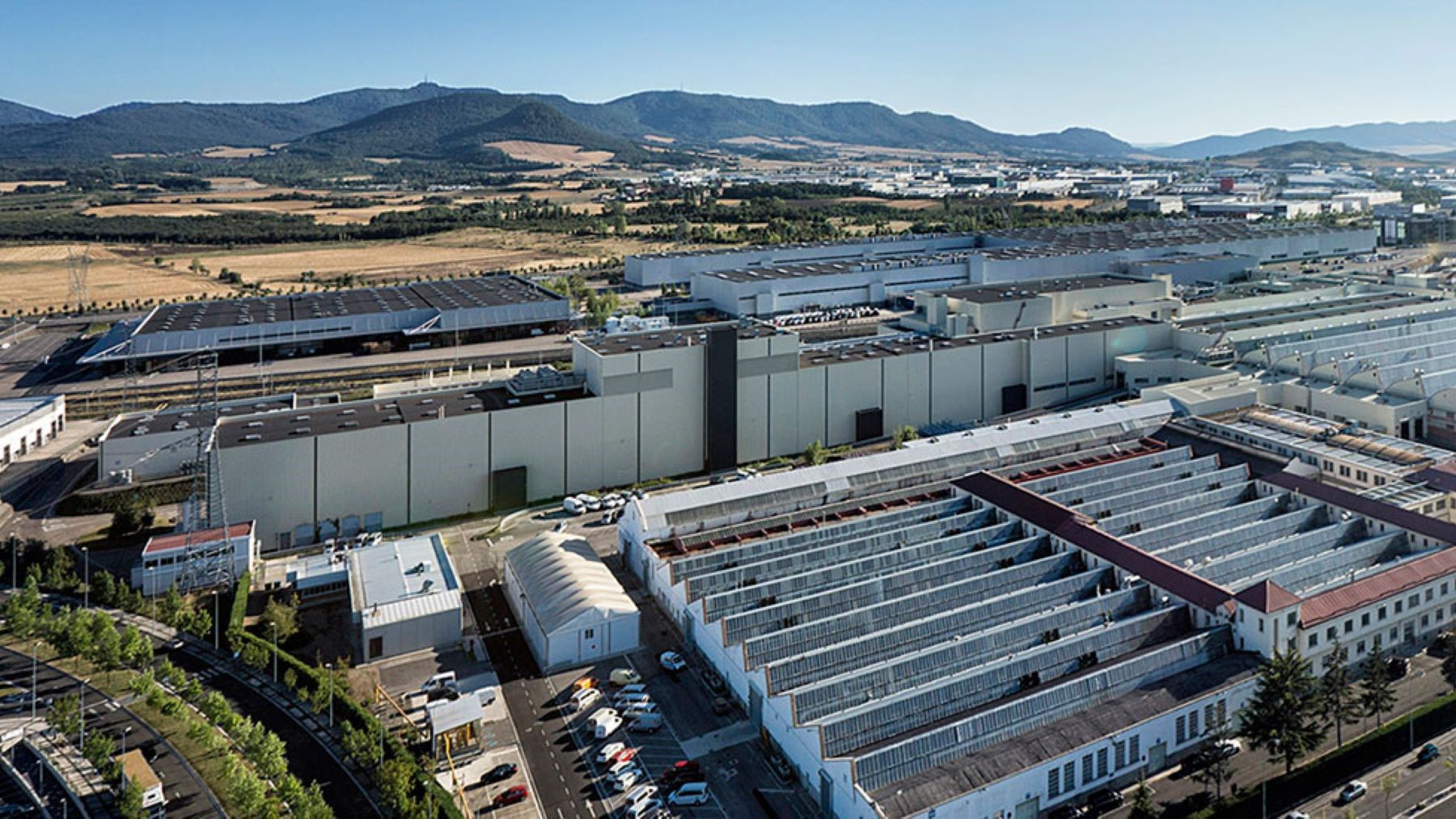 La fabricación en serie de su nuevo coche eléctrico genera una inversión histórica de Mercedes