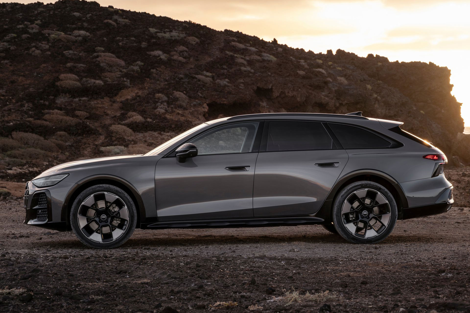 Audi A6 allroad 2026: offroad familiar llega como híbrido enchufable