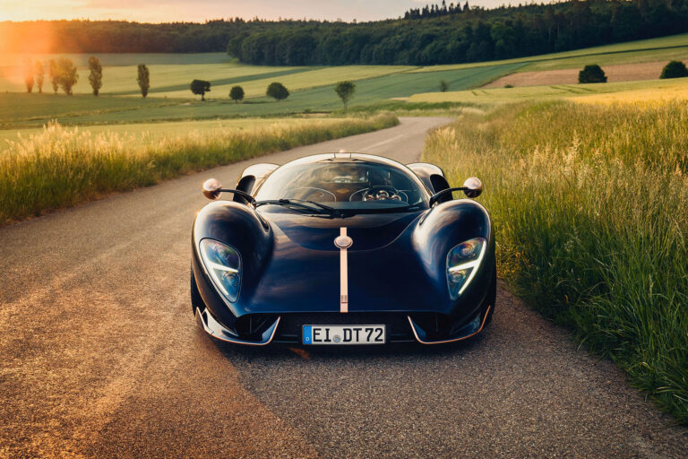 De Tomaso P72: primer modelo entregado a clientes