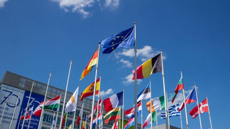 Bruselas combate el ecopostureo y presiona a España para detener el greenwashing