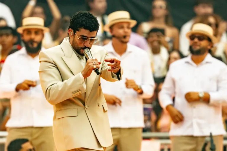 Bad Bunny conecta Puerto Rico con Madrid en su primera noche de residencia