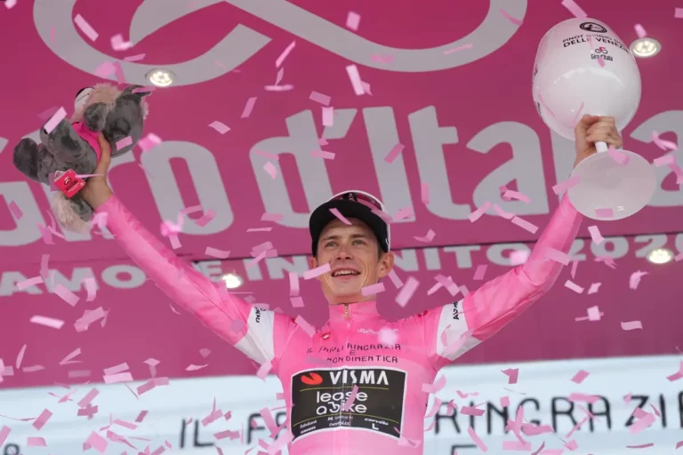 Vingegaard logra la 'Triple Corona' en Roma