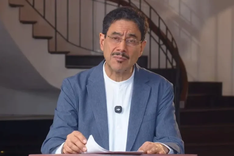 Iván Cepeda llama a los colombianos a votar por la defensa de la democracia en el país