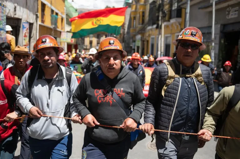 La COB decide continuar con los bloqueos y se opone a dialogar con el Gobierno boliviano