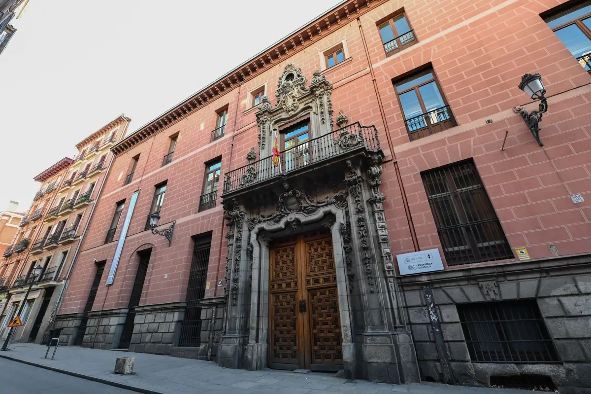 La filmoteca española recibe la medalla de honor 2026 de la academia de bellas artes