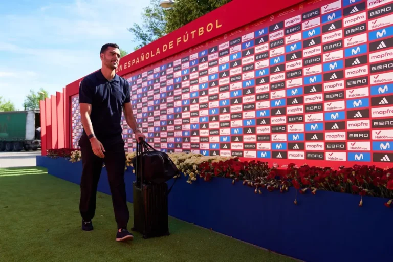 Mikel Merino se une a la selección española en la concentración
