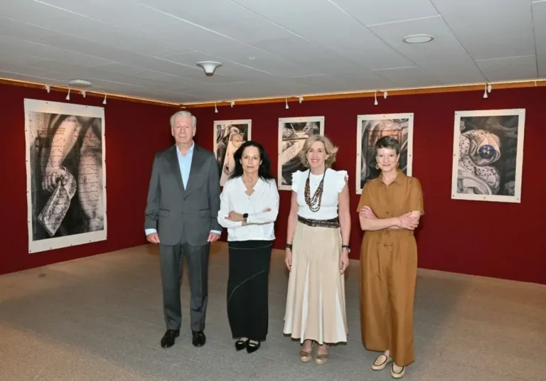 Isabel Muñoz presenta una muestra híbrida de grabado y foto en la Galería de Colecciones Reales