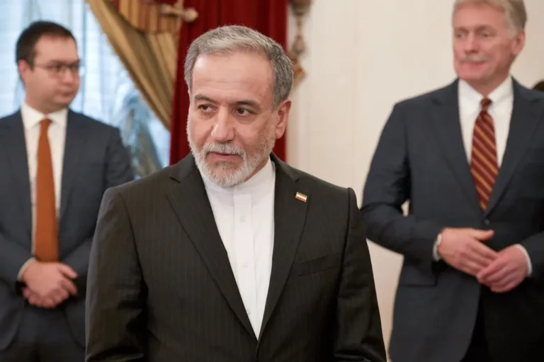 Irán afirma que actúa en defensa propia y promete una respuesta firme a cualquier agresión