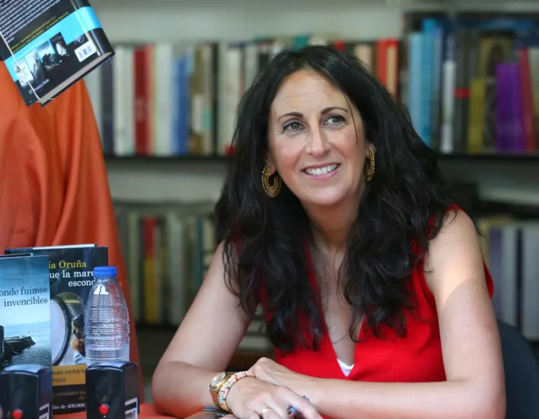María Oruña publica novela sobre arte y critica la ley de restitución francesa en su nuevo libro